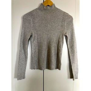 American Eagle ribbed mock neck sweater size S/M